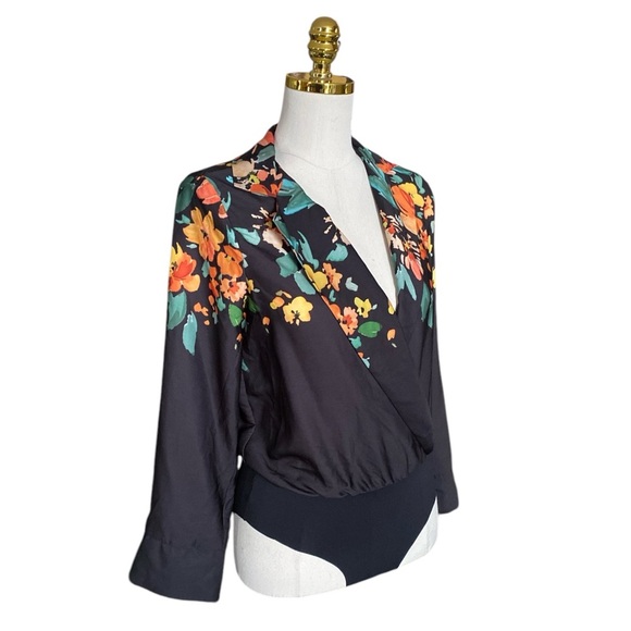 ZARA BLACK FLORAL PRINT BODYSUIT WITH LAPEL COLLAR  SATIN BLOUSE WOMENS SIZE S - Picture 6 of 12